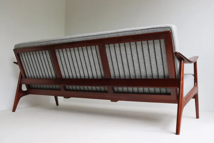 Pamono Mid-Century Modern Danish Three-Seater Sofa in Teak, 1950