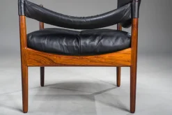 Pamono Mid-Century Modern Danish Armchairs and Coffee Table by Kristian Vedel for Sören Willadsen, 1960s, Set of 3 Discount