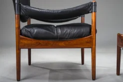 Pamono Mid-Century Modern Danish Armchairs and Coffee Table by Kristian Vedel for Sören Willadsen, 1960s, Set of 3 Discount