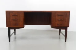 Pamono Mid-Century Modern Danish Freestanding Rosewood Desk from Clausen & Søn, 1960s Hot