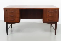 Pamono Mid-Century Modern Danish Freestanding Rosewood Desk from Clausen & Søn, 1960s Hot