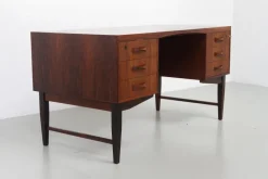 Pamono Mid-Century Modern Danish Freestanding Rosewood Desk from Clausen & Søn, 1960s Hot