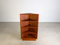 Pamono Mid-Century Modern Danish Bookcase in Teak, 1960