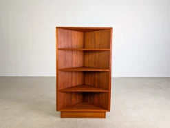 Pamono Mid-Century Modern Danish Bookcase in Teak, 1960