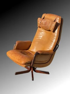 Pamono Mid-Century Modern Danish Tan Leather Swivel Chair, 1970 Online