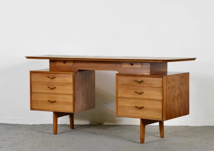 Pamono Mid-Century Modern Danish Walnut and Brass Desk by Alfred Cox, 1960s