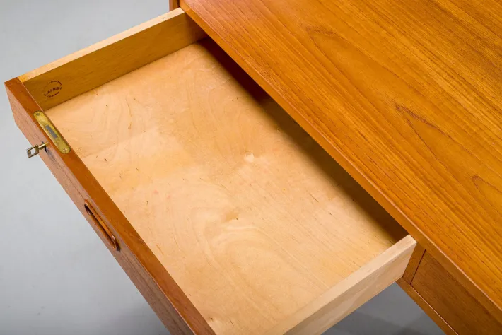 Pamono Mid-Century Modern Danish Teak Desk by Arne Wahl Iversen, 1960s Best