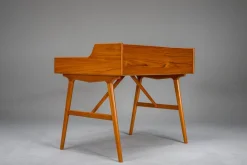 Pamono Mid-Century Modern Danish Teak Desk by Arne Wahl Iversen, 1960s Best