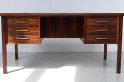 Pamono Mid-Century Modern Danish Freestanding Rosewood Desk by Gunnar Falsig, 1960s Outlet