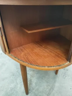 Pamono Mid-Century Modern Danish Teak Desk Outlet