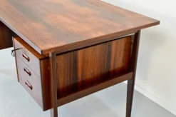 Pamono Mid-Century Modern Danish Executive Desk in Teak Hot
