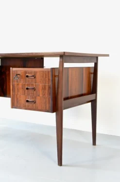 Pamono Mid-Century Modern Danish Executive Desk in Teak Hot
