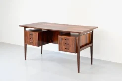 Pamono Mid-Century Modern Danish Executive Desk in Teak Hot
