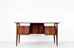 Pamono Mid-Century Modern Danish Executive Desk in Teak Hot