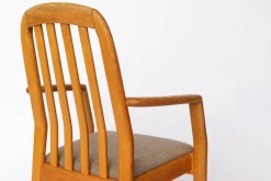 Pamono Mid-Century Modern Dining Armchairs in Oak from Dyrlund, Denmark, 1970s, Set of 4 Outlet