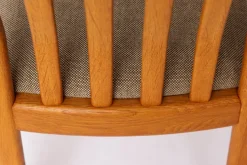 Pamono Mid-Century Modern Dining Armchairs in Oak from Dyrlund, Denmark, 1970s, Set of 4 Outlet