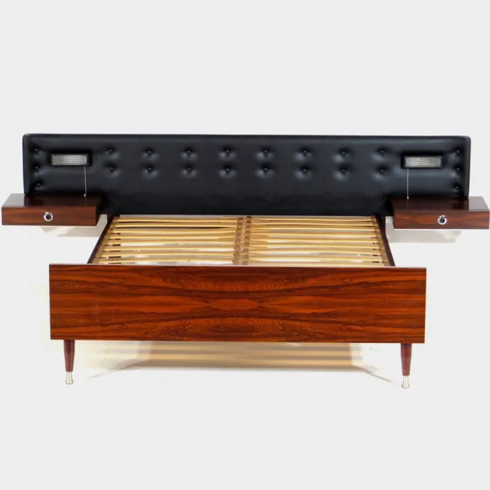 Pamono Mid-Century Modern Double Bed Bedroom Set with Floating Nightstands and Lighting, 1960s Hot