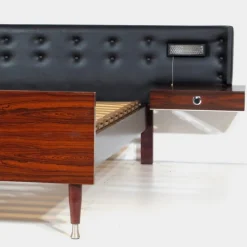 Pamono Mid-Century Modern Double Bed Bedroom Set with Floating Nightstands and Lighting, 1960s Hot