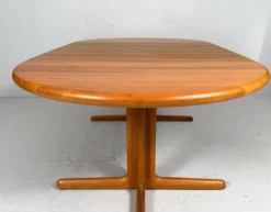 Pamono Mid-Century Modern Extendable Dining Table in Teak from Langeskov Möbelfabrik, 1970s Best