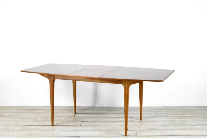 Pamono Mid-Century Modern Extendable Teak Dining Table from McIntosh, 1960s Hot