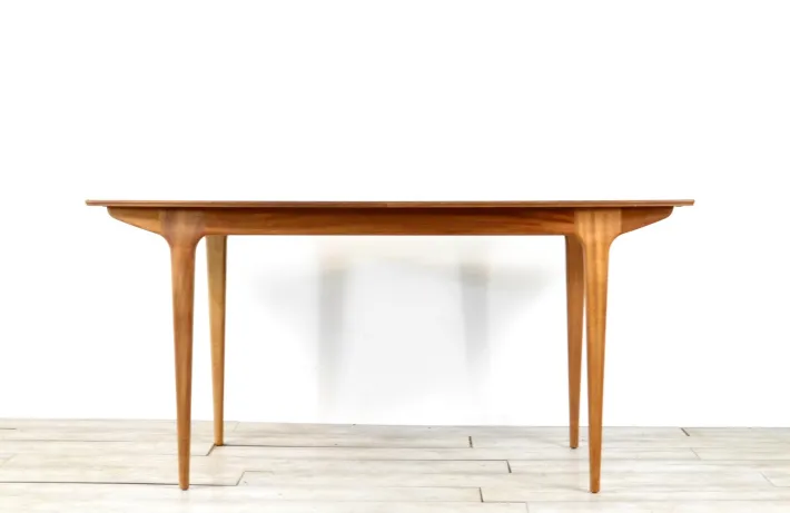Pamono Mid-Century Modern Extendable Teak Dining Table from McIntosh, 1960s Hot