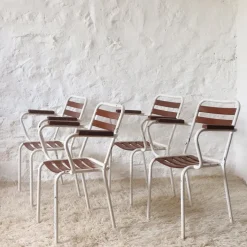 Pamono Mid-Century Modern French Stackable Garden Chairs, 1950s, Set of 4 Outlet