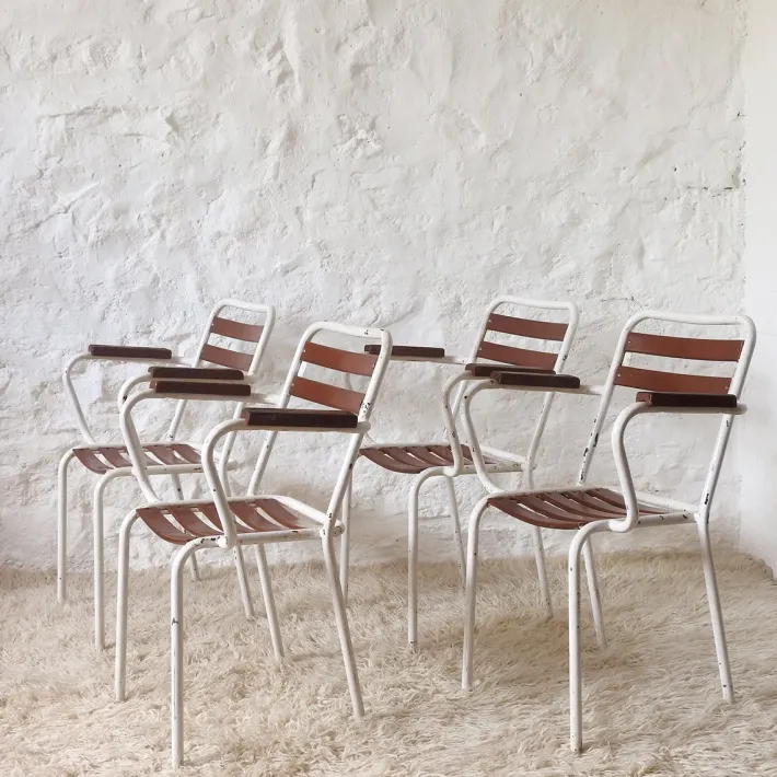 Pamono Mid-Century Modern French Stackable Garden Chairs, 1950s, Set of 4 Outlet