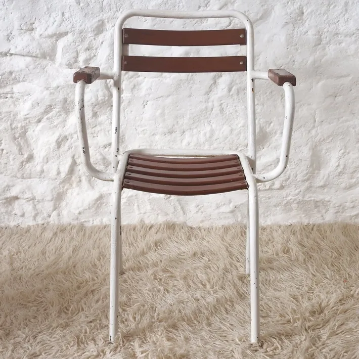 Pamono Mid-Century Modern French Stackable Garden Chairs, 1950s, Set of 4 Outlet