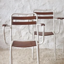 Pamono Mid-Century Modern French Stackable Garden Chairs, 1950s, Set of 4 Outlet