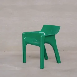 Pamono Mid-Century Modern Gaudi Dining Chairs by Vico Magistretti, 1970s, Set of 6 Clearance