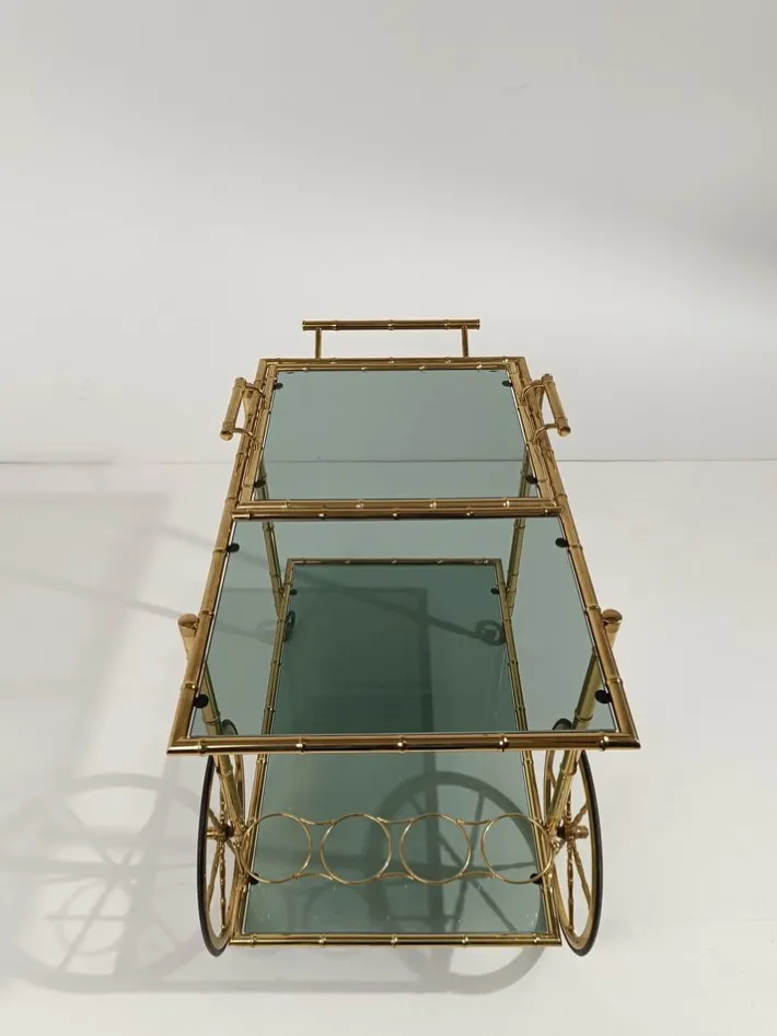 Pamono Mid-Century Modern Gilded Brass Faux Bamboo Bar Cart with Removable Tray Top, 1970s Outlet