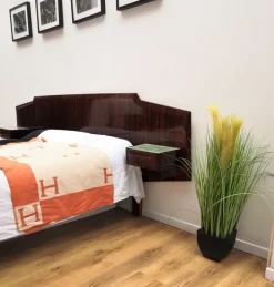 Pamono Mid-Century Modern Italian Bed Frame with Floating Nightstands, 1950s Online