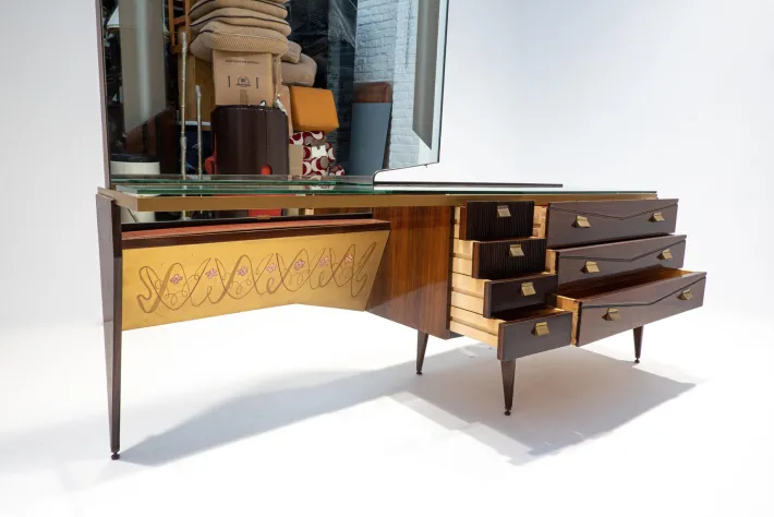 Pamono Mid-Century Modern Italian Wooden Dressing Table with Lightning Mirror, 1960s Clearance