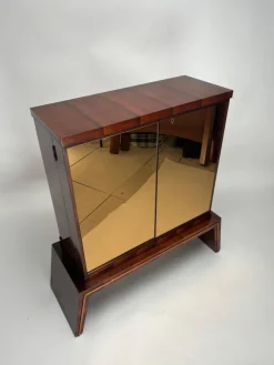 Pamono Mid-Century Modern Italian Mirrored Dry Bar Cabinet, 1950s Outlet