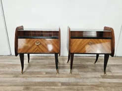 Pamono Mid-Century Modern Italian Mahogany-Clad Nightstands with Mirror Tops, 1950s, Set of 2 Hot
