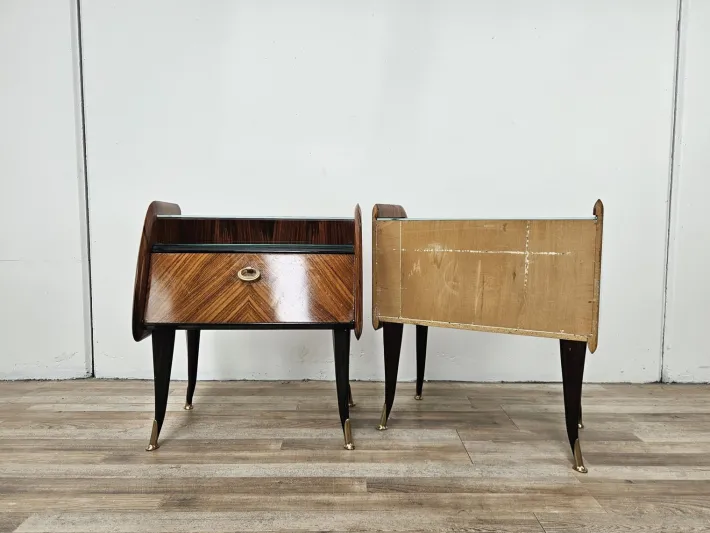 Pamono Mid-Century Modern Italian Mahogany-Clad Nightstands with Mirror Tops, 1950s, Set of 2 Hot