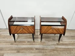 Pamono Mid-Century Modern Italian Mahogany-Clad Nightstands with Mirror Tops, 1950s, Set of 2 Hot
