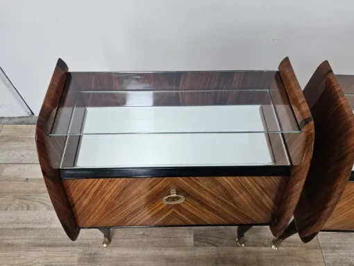Pamono Mid-Century Modern Italian Mahogany-Clad Nightstands with Mirror Tops, 1950s, Set of 2 Hot