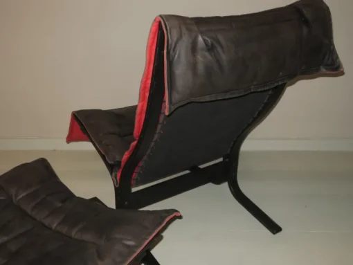 Pamono Mid-Century Modern Leather Siesta Chair with Ottoman by Ingmar Relling, Set of 2 Hot