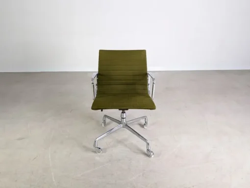 Pamono Midcentury Modern Office Chair by Charles & Ray Eames for Herman Miller Sale
