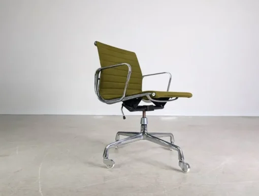 Pamono Midcentury Modern Office Chair by Charles & Ray Eames for Herman Miller Sale
