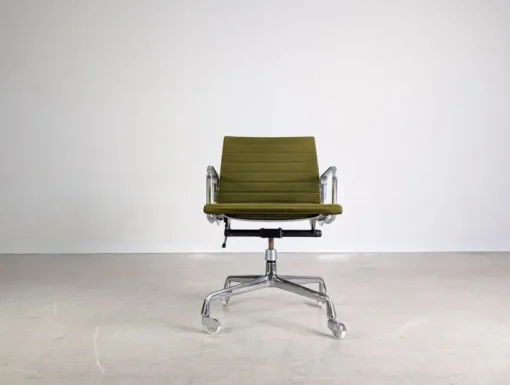 Pamono Midcentury Modern Office Chair by Charles & Ray Eames for Herman Miller Sale