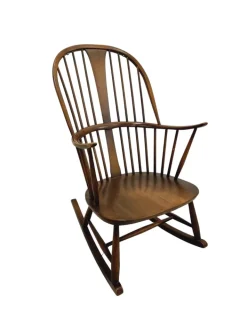 Pamono Mid-Century Modern Rocking Chair attributed to Lucian Ercolani for Ercol Online
