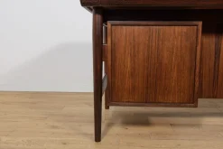 Pamono Mid-Century Modern Rosewood Desk by Arne Vodder for Sibast, 1960s Hot