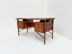 Pamono Mid-Century Modern Rosewood Desk by Svend Åge Madsen, Denmark, 1960s