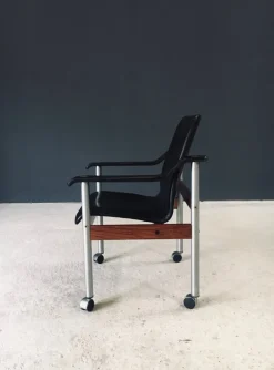 Pamono Mid-Century Modern Scandinavian Office Chair from Dyrlund, Denmark, 1960s Hot