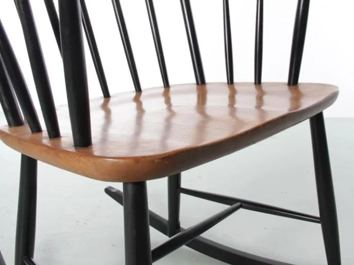 Pamono Mid-Century Modern Scandinavian Rocking Chair attributed to Tapiovaara, 1960s Outlet