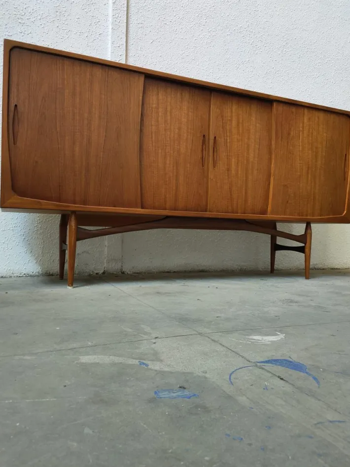 Pamono Mid-Century Modern Sideboard by Aerthoj Jensen & Molholm Outlet