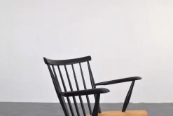 Pamono Mid-Century Modern Swedish Rocking Chair, 1960s Outlet