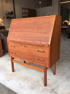 Pamono Mid-Century Modern Swedish Teak Secretary Writing Desk by Arne Wahl Iversen Best